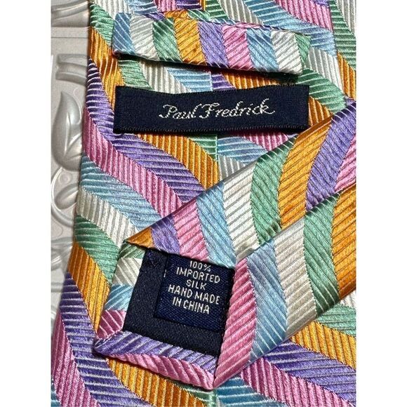 Paul Fredrick colorful silk tie - Picture 4 of 4